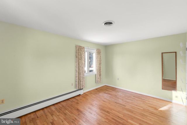 307 FOX DR, Winchester, VA 22601