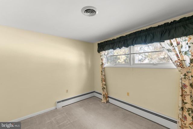 307 FOX DR, Winchester, VA 22601