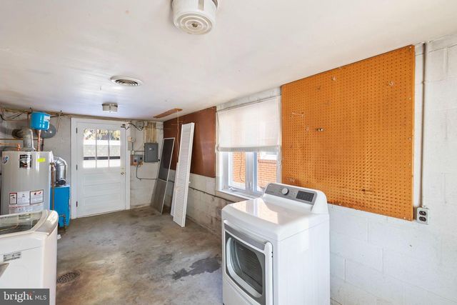 307 FOX DR, Winchester, VA 22601