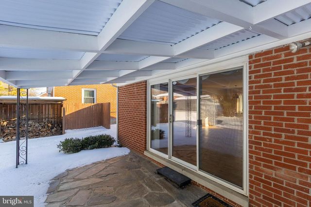 307 FOX DR, Winchester, VA 22601