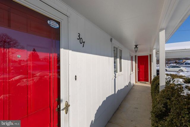 307 FOX DR, Winchester, VA 22601