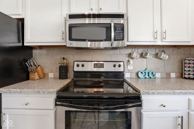 5858 Dewey Avenue, Indianapolis, IN 46219