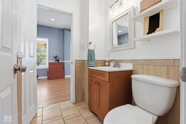 5858 Dewey Avenue, Indianapolis, IN 46219