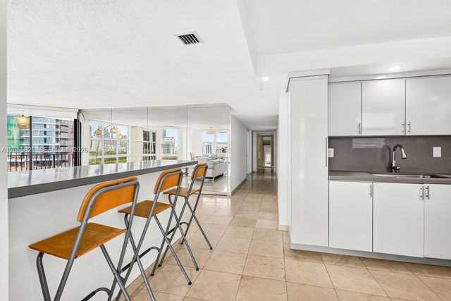 1901 Brickell Avenue B1109, Miami, FL 33129