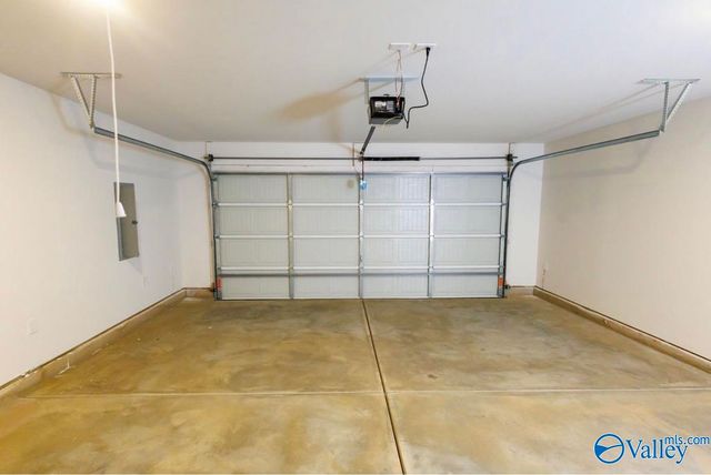 398 Jackson Point Circle A, Huntsville, AL 35811