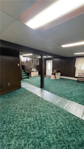107 Mapeat Ln, Union Twp, PA 16101