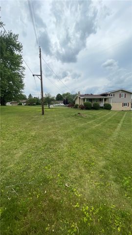 107 Mapeat Ln, Union Twp, PA 16101