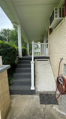 107 Mapeat Ln, Union Twp, PA 16101