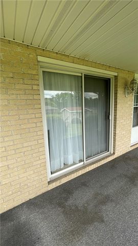 107 Mapeat Ln, Union Twp, PA 16101