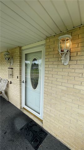 107 Mapeat Ln, Union Twp, PA 16101