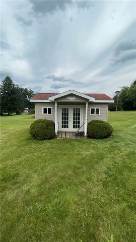 107 Mapeat Ln, Union Twp, PA 16101