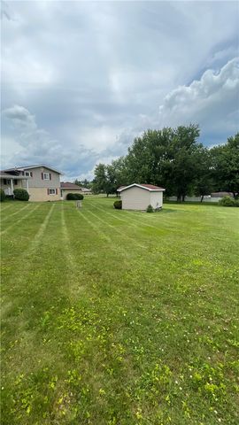 107 Mapeat Ln, Union Twp, PA 16101