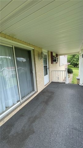 107 Mapeat Ln, Union Twp, PA 16101