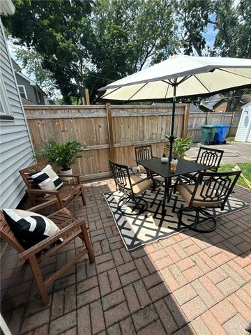 70 Dalkeith Road, Rochester, NY 14609