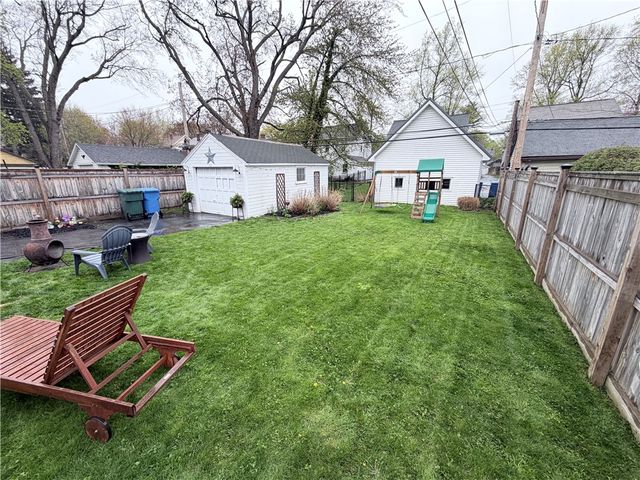 70 Dalkeith Road, Rochester, NY 14609