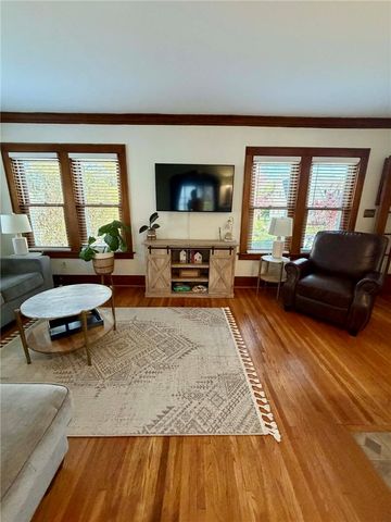 70 Dalkeith Road, Rochester, NY 14609