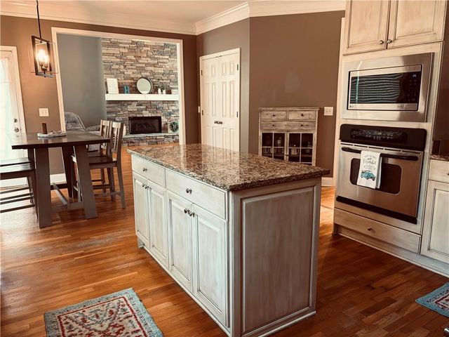 7106 Golfside Drive SE, Covington, GA 30014