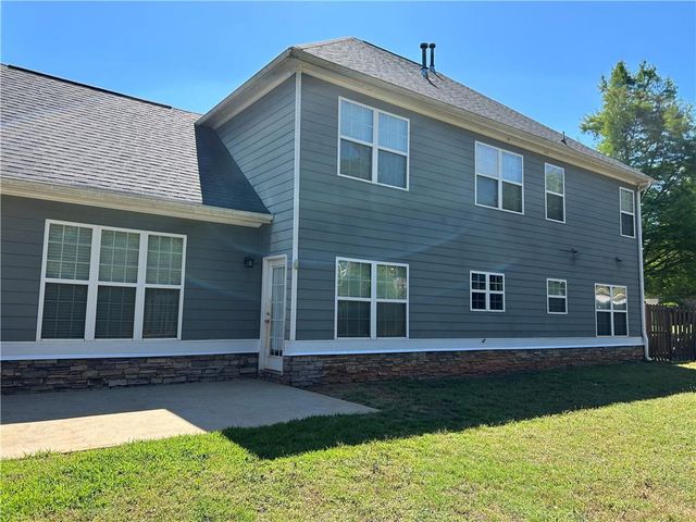 7106 Golfside Drive SE, Covington, GA 30014