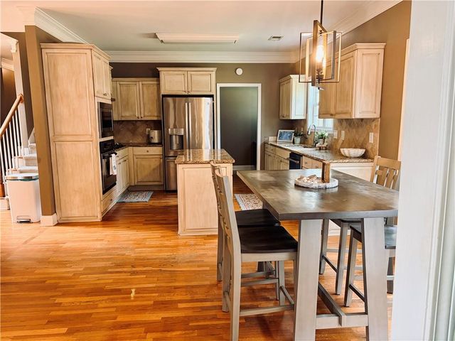 7106 Golfside Drive SE, Covington, GA 30014