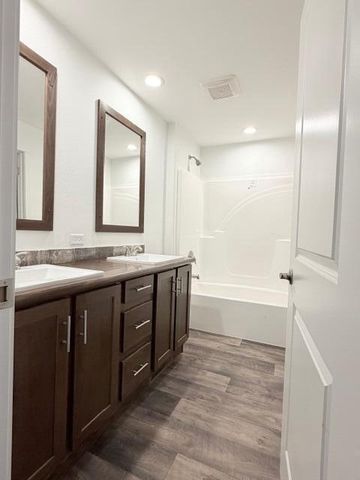 1104 Knower AVENUE, Hillsboro, WI 54634