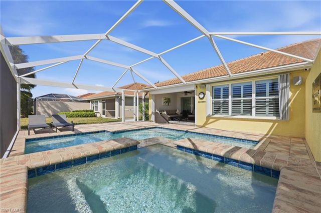 8612 Genova CT, Naples, FL 34114