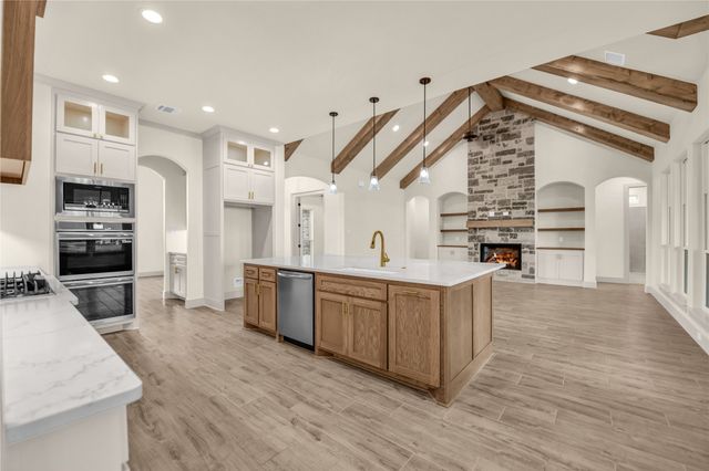 115 Turtle Back Ridge, Decatur, TX 76234