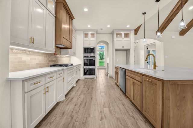 115 Turtle Back Ridge, Decatur, TX 76234