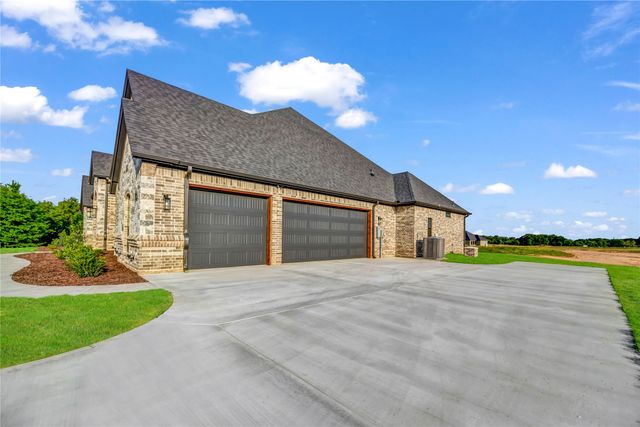 115 Turtle Back Ridge, Decatur, TX 76234