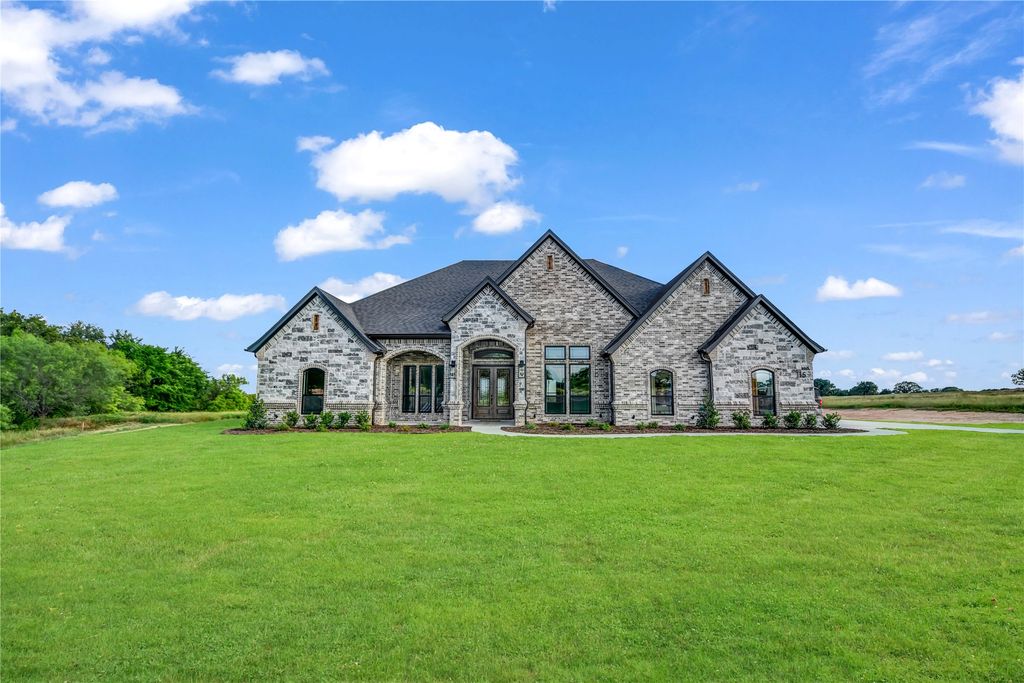 115 Turtle Back Ridge, Decatur, TX 76234
