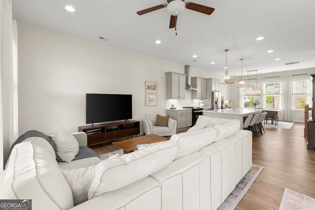 150 Harlow Circle, Roswell, GA 30076