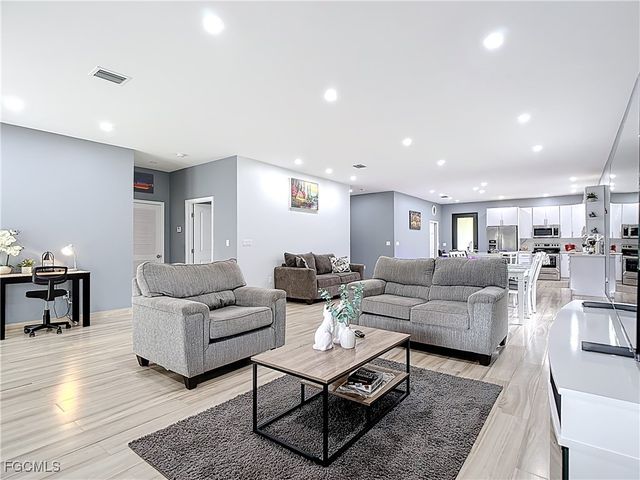 320 N Palomino ST, Clewiston, FL 33440