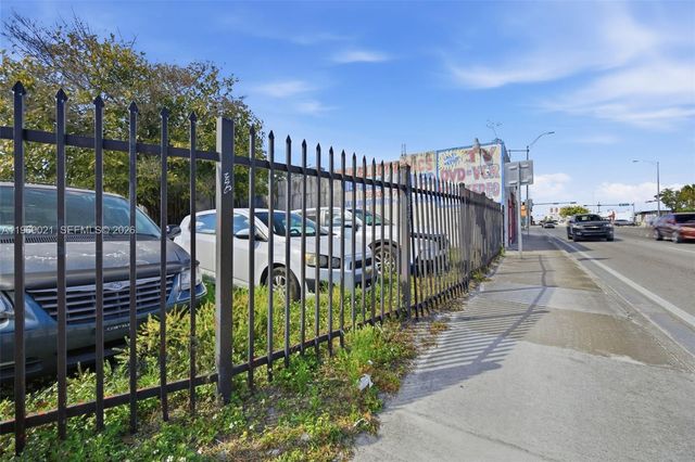 7004 NW 7th Avenue, Miami, FL 33150