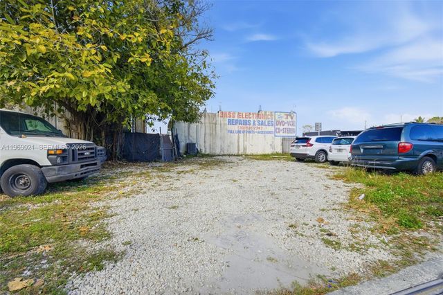 7004 NW 7th Avenue, Miami, FL 33150