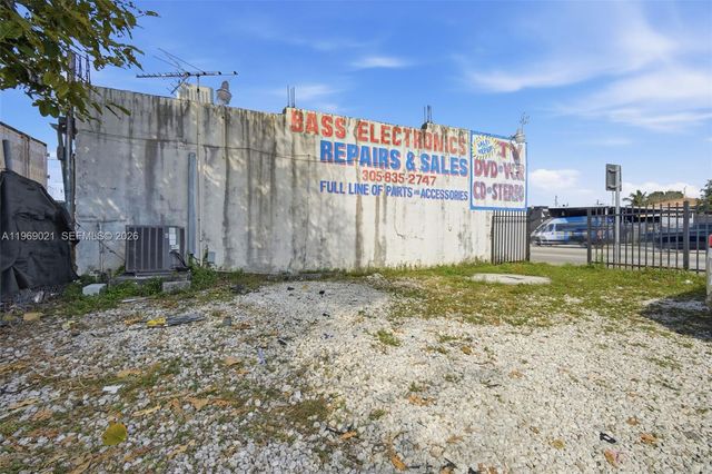 7004 NW 7th Avenue, Miami, FL 33150