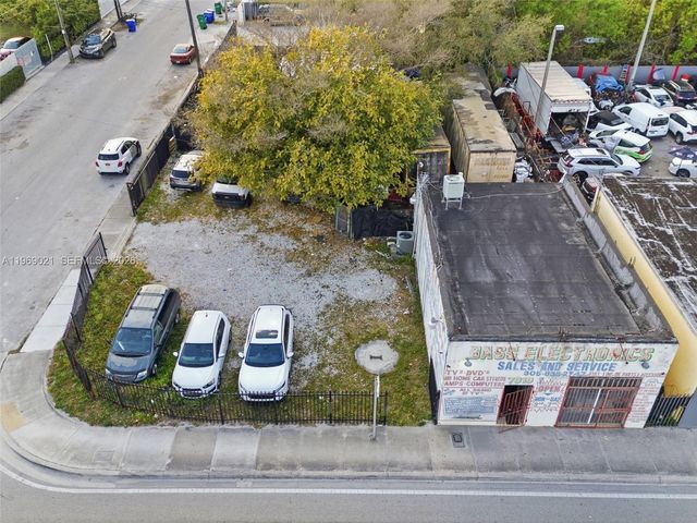 7004 NW 7th Avenue, Miami, FL 33150