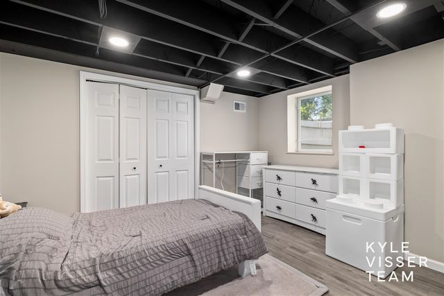 3030 Cascade Road, East Grand Rapids, MI 49506