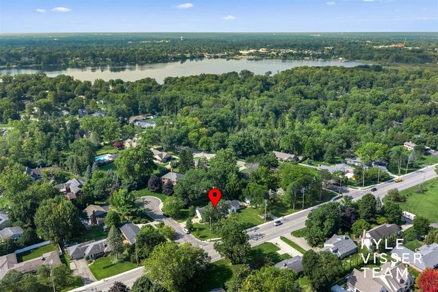 3030 Cascade Road, East Grand Rapids, MI 49506