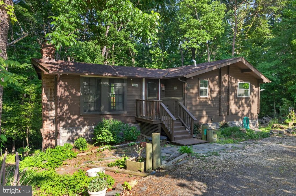 8480 CHESLEY DR, Lusby, MD 20657
