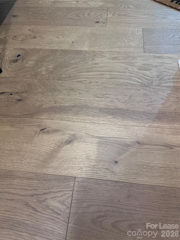 333 W Trade Street W 2002, Charlotte, NC 28202