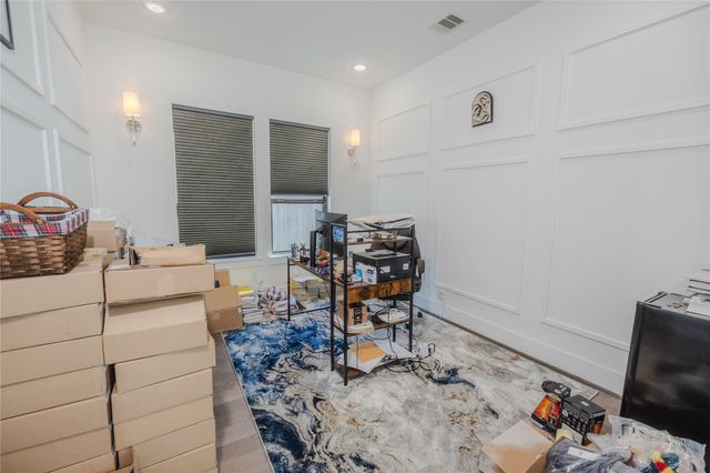 8810 Carousel Lane A, Houston, TX 77080