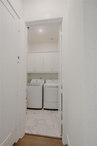 8810 Carousel Lane A, Houston, TX 77080
