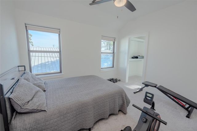 8810 Carousel Lane A, Houston, TX 77080