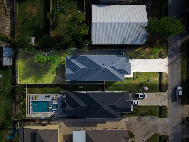 8810 Carousel Lane A, Houston, TX 77080