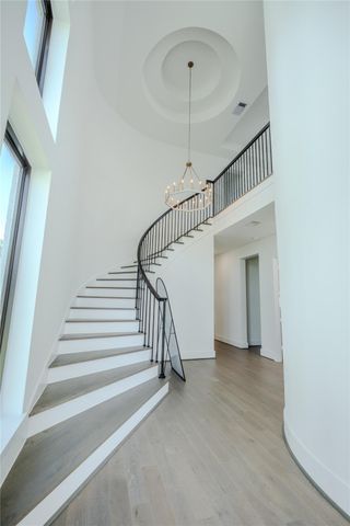 8810 Carousel Lane A, Houston, TX 77080