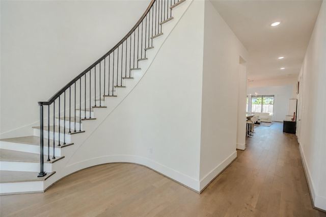 8810 Carousel Lane A, Houston, TX 77080