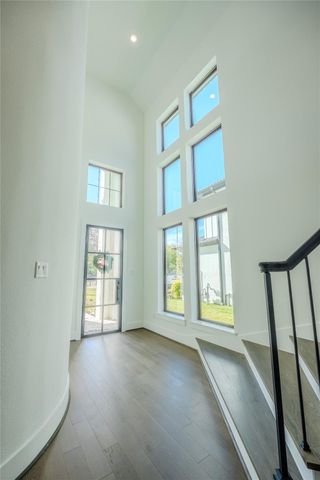 8810 Carousel Lane A, Houston, TX 77080