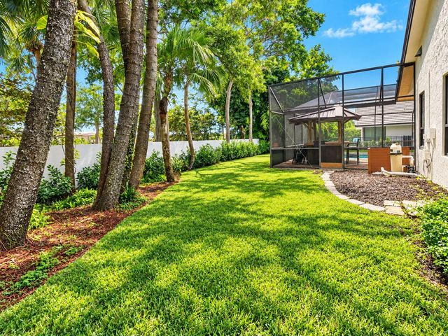 1985 Parkside Circle S, Boca Raton, FL 33486