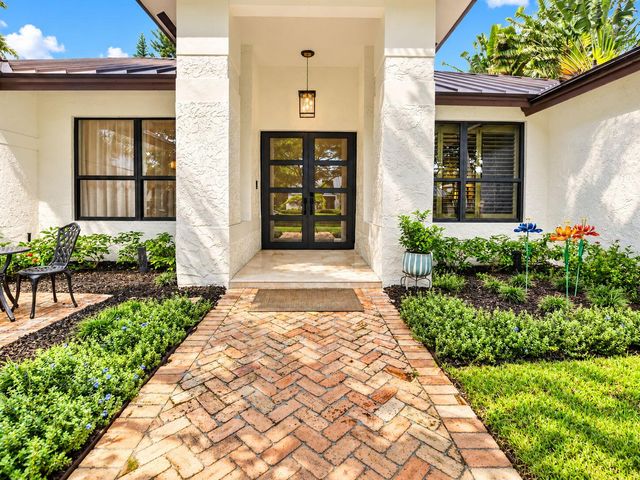 1985 Parkside Circle S, Boca Raton, FL 33486