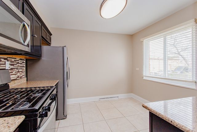 4852 Carol Street, Skokie, IL 60077