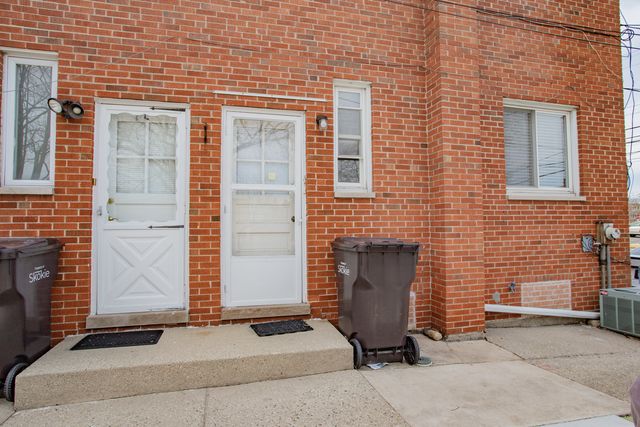 4852 Carol Street, Skokie, IL 60077